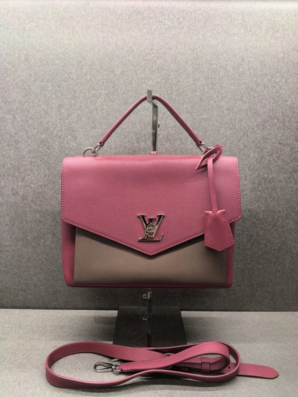 Louis Vuitton Mylockme Medium Leather Shoulder Crossbody Handbag Women