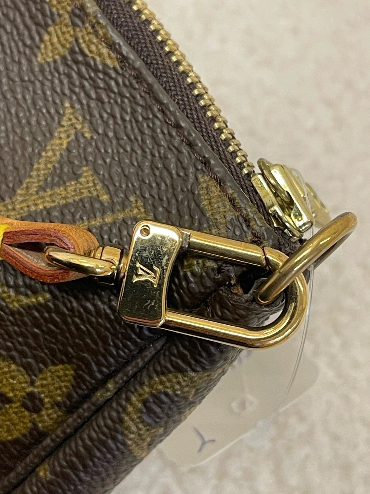 Louis Vuitton Classic Monogram Shoulder Handbag For Women