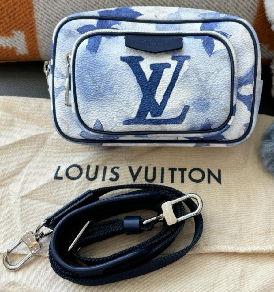 Louis Vuitton Summer Edition Camera bag Crossbody Almost Brand NEW Chip Version