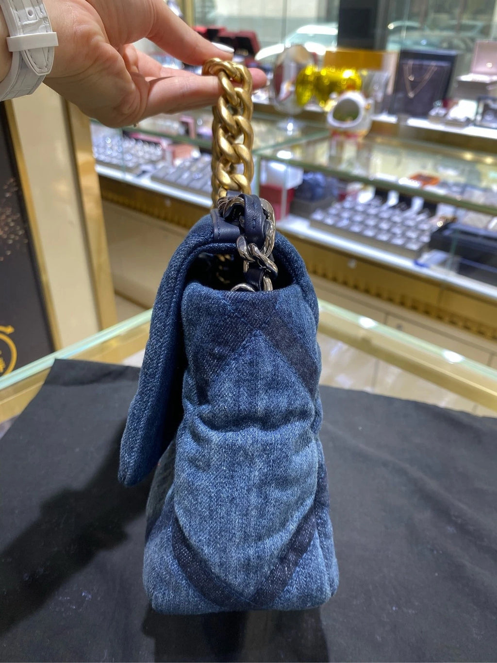 CHANEL Pre-owned 19 Denim Shoulder Bag For Women