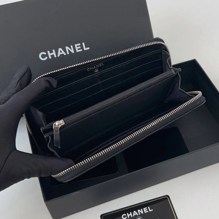 Authentic Chanel Diamond Silver Zipper Black Long Wallet Clutch