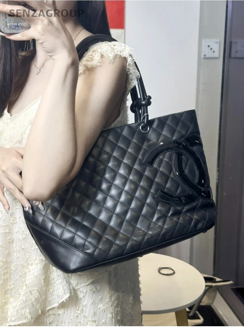 CHANEL Combom Tote Diamond Pattern Clafskin Shoulder bag Black Women