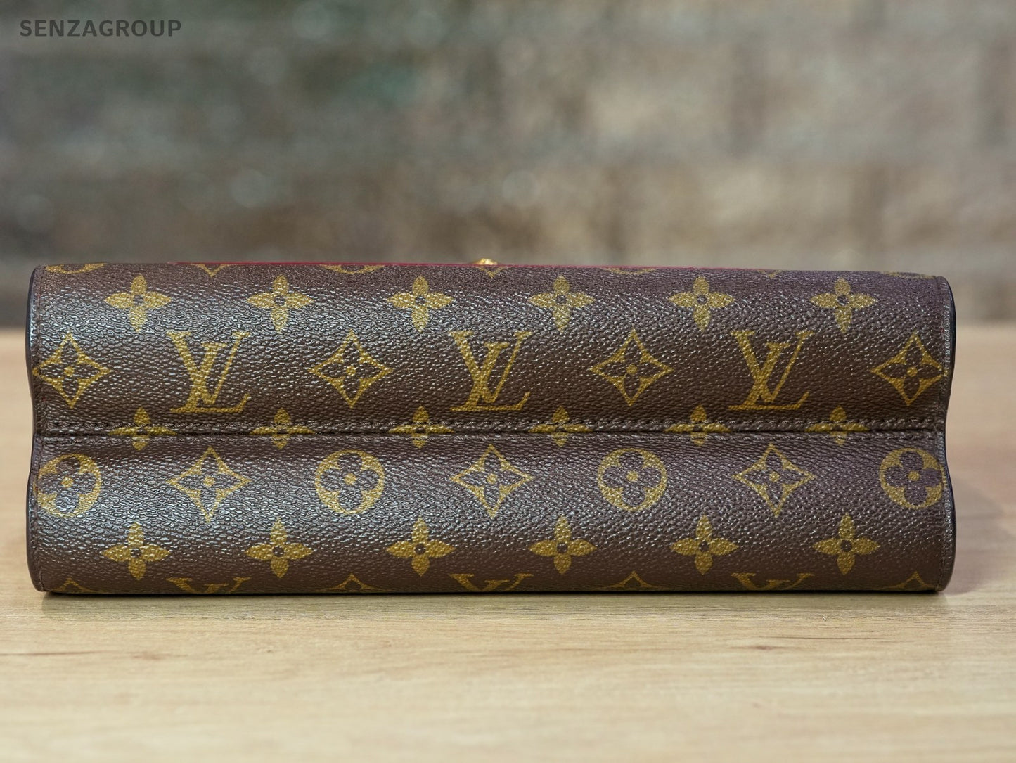 Louis Vuitton Monogram Victoire Red Canvas Shoulder bag Crossbody