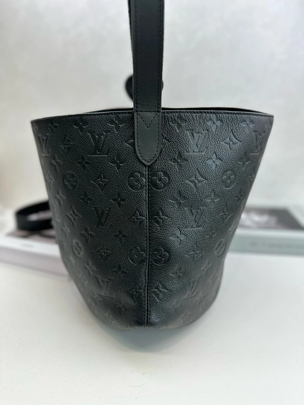 Excellent Louis Vuitton All In GM Calfskin Monogram Black Handbag Shoulder Bag