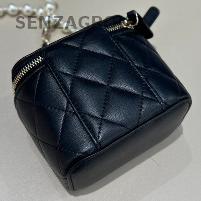 Chanel 22P Pearl Chain Shoulder Crossbody Bag Black Gold Quilted