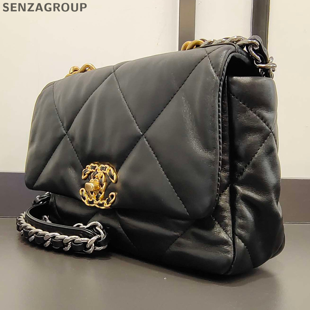 Chanel Black Gold 19 Bag Small Chain Shoulder Crossbody Classic Fashion