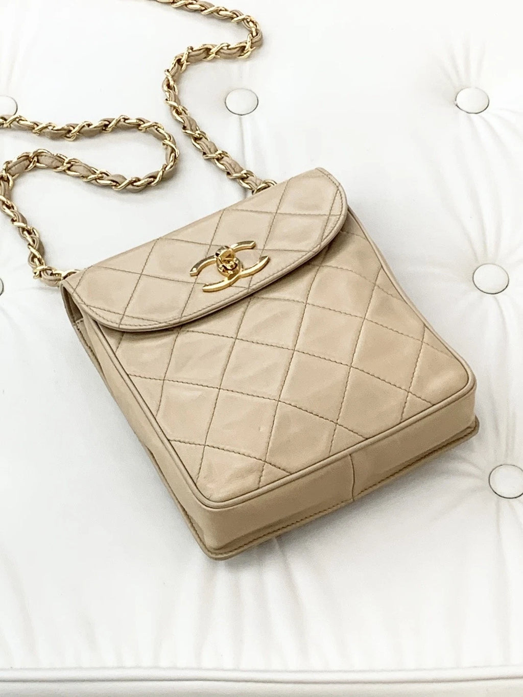 Chanel Vintage Lambskin Chain Camera Bag Crossbody Bag Beige Women S