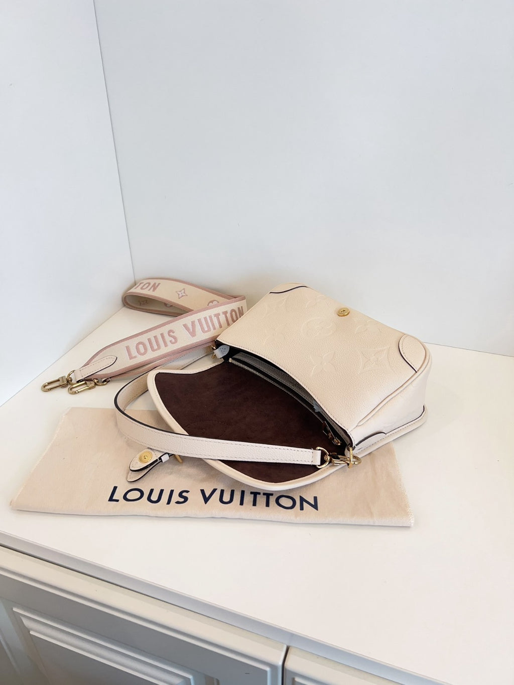 Louis Vuitton Diane Monogram Empreinte Cream White Shoulder bag Crossbody Women