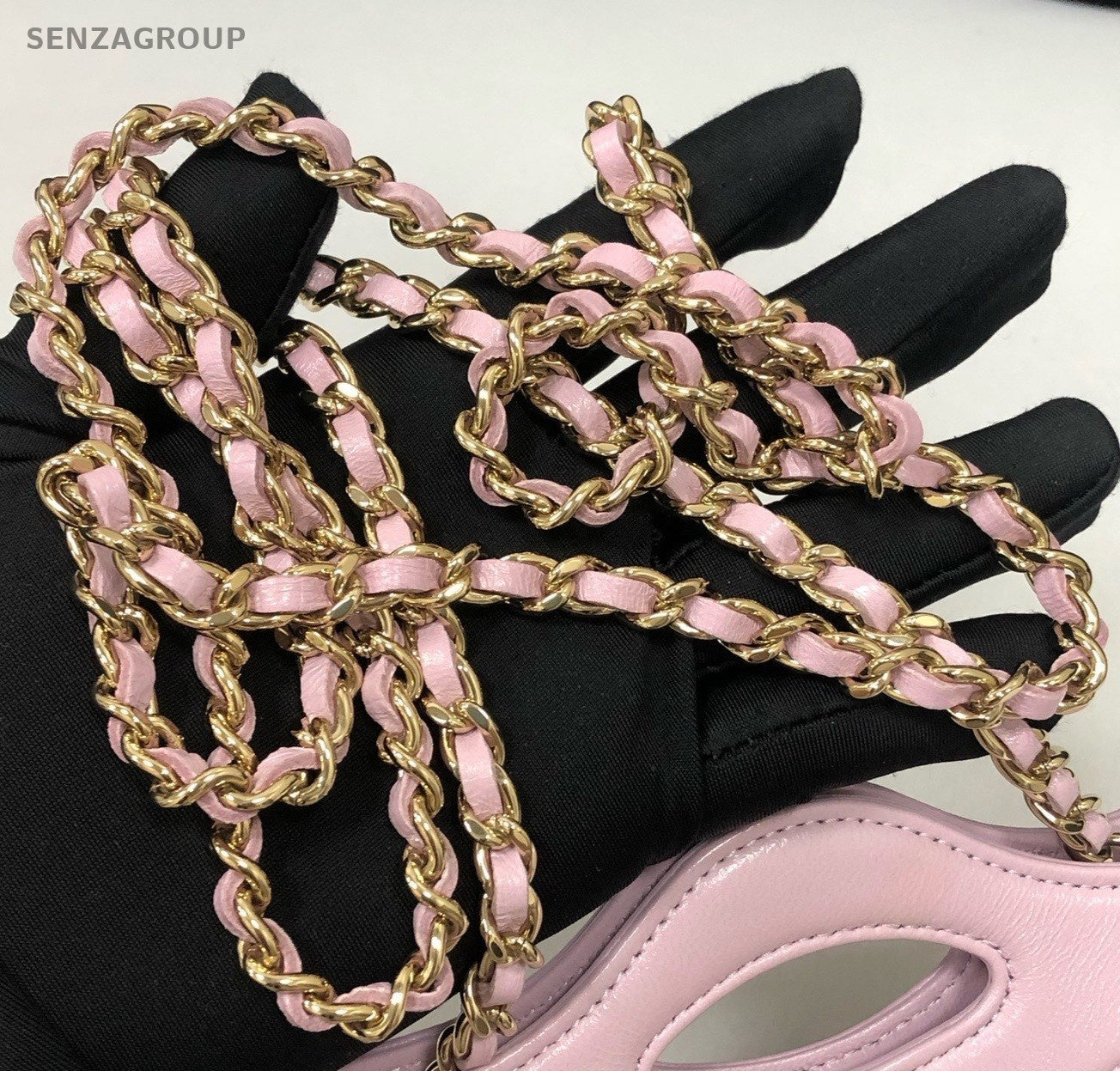 Chanel Diamond Mini Handbag Chain Shoulder Bag Crossbody Pink Gold Women Classic