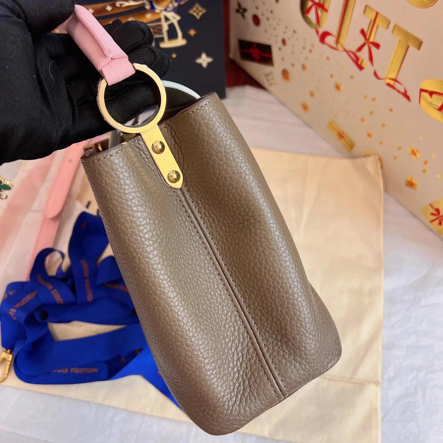 Louis Vuitton Capucines BB Top Handle Bag Crossbody Gray Pink Gold Women Classic