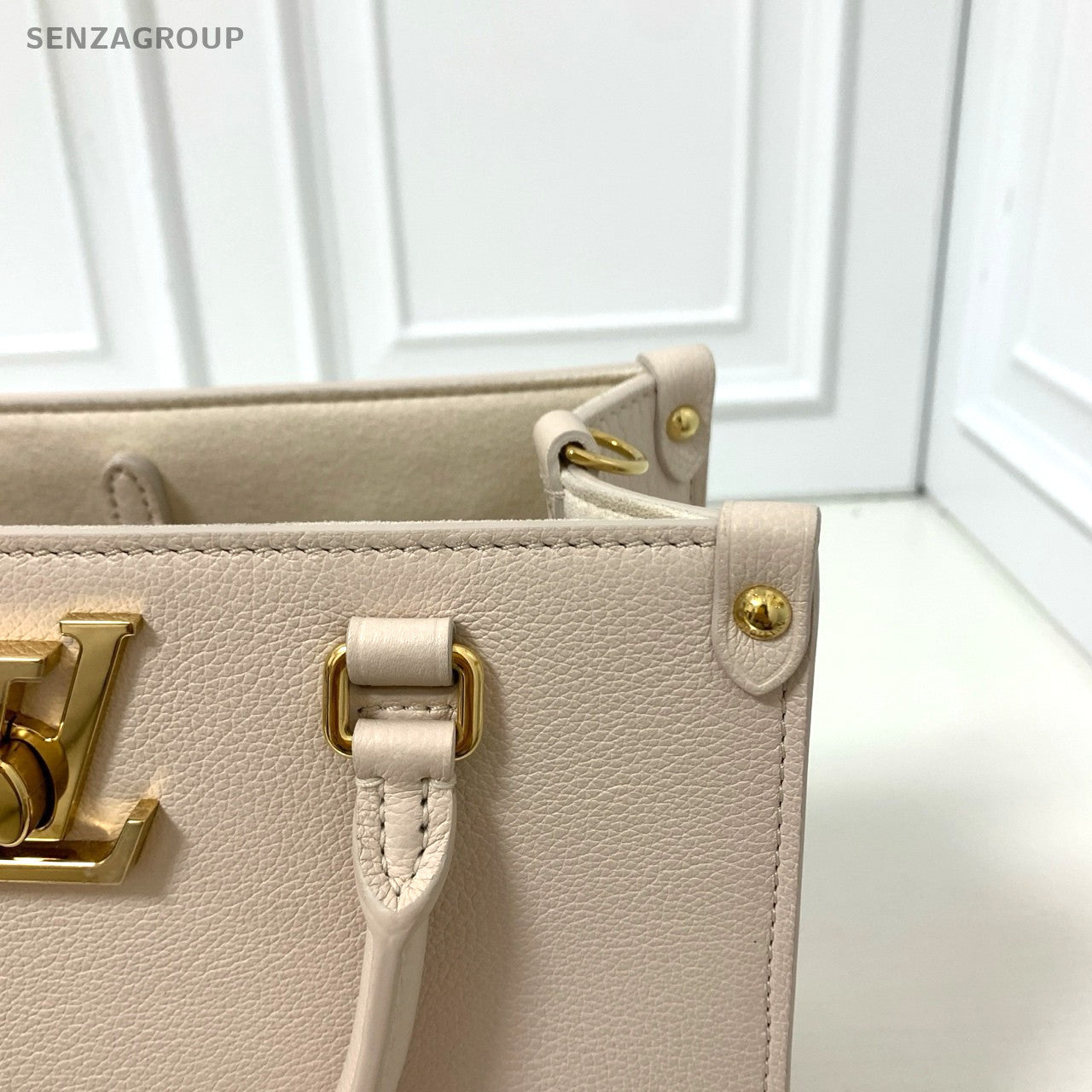 Louis Vuitton Lock & go tote Top Handle bag Calfskin Handbag Women Nude pink