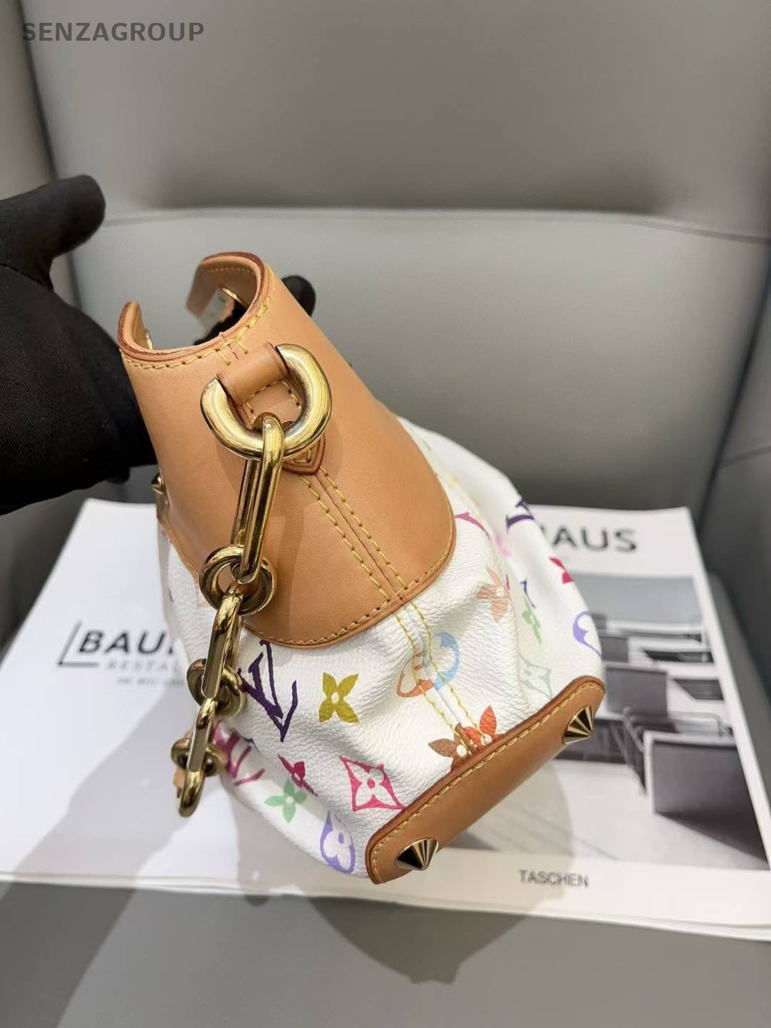 Louis Vuitton Judy White Limited Edition Chain Shoulder Handbag Small Women