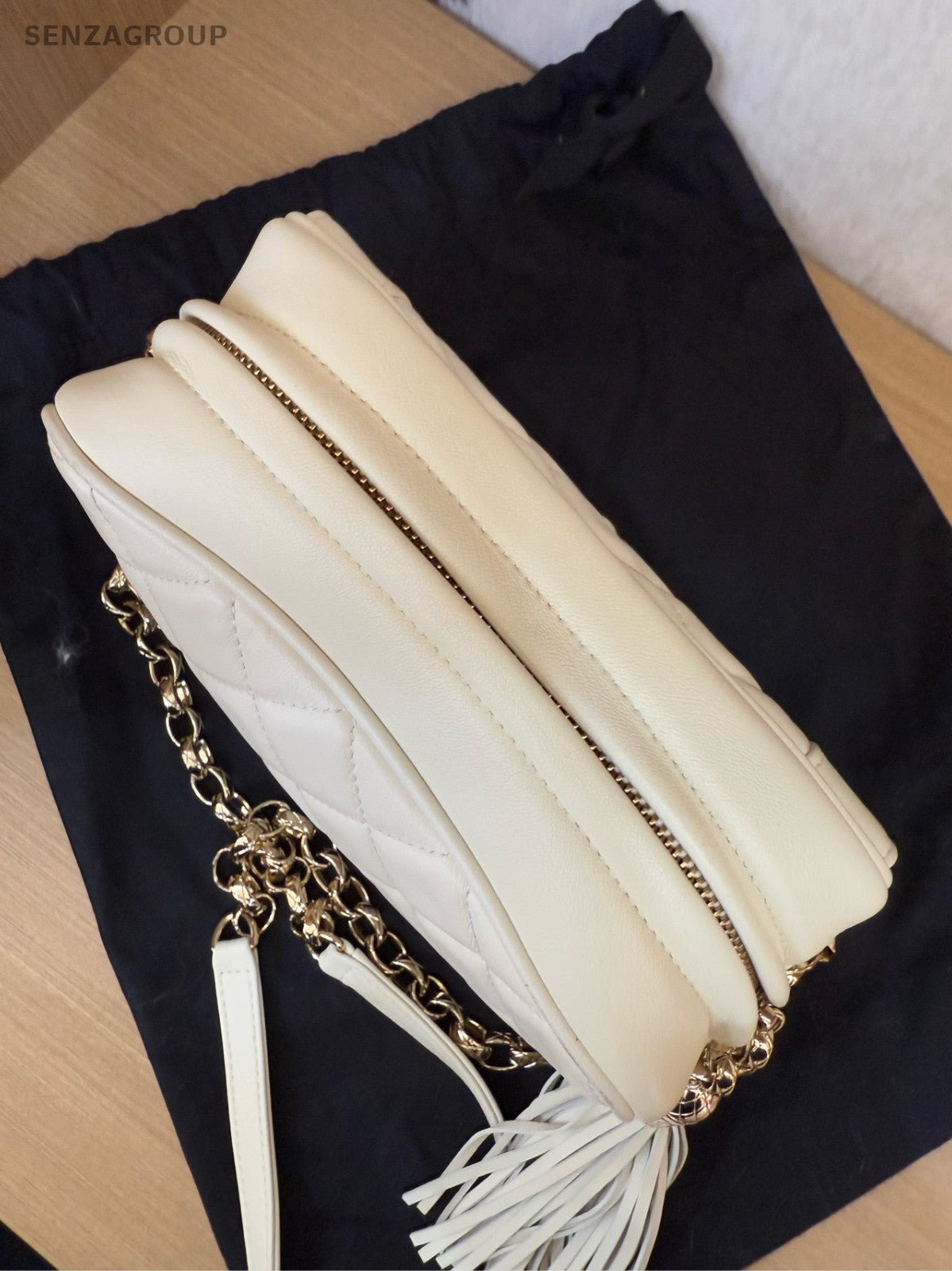 CHANEL Camera bag Diamond pattern White Chain Shoulder bag