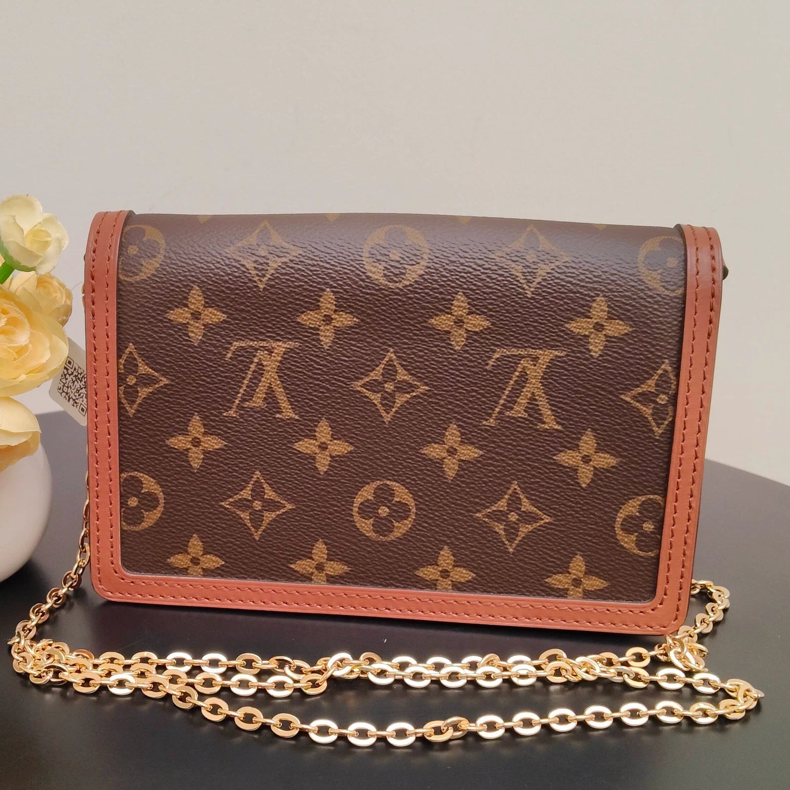 Louis Vuitton Dauphine WOC Chain Shoulder Crossbody Bag For Women