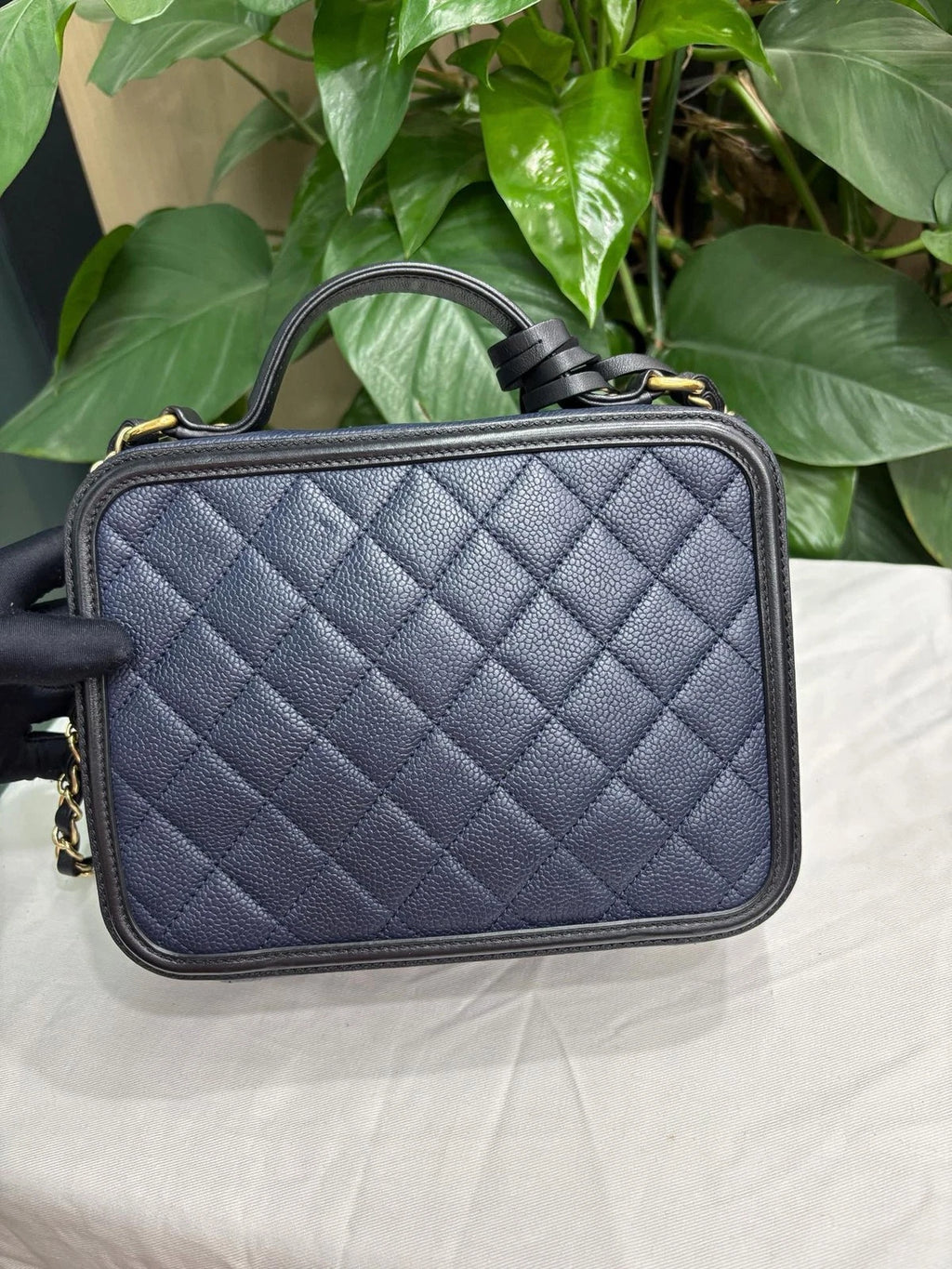 Chanel Vanity Crossbody Top Handle Excellent