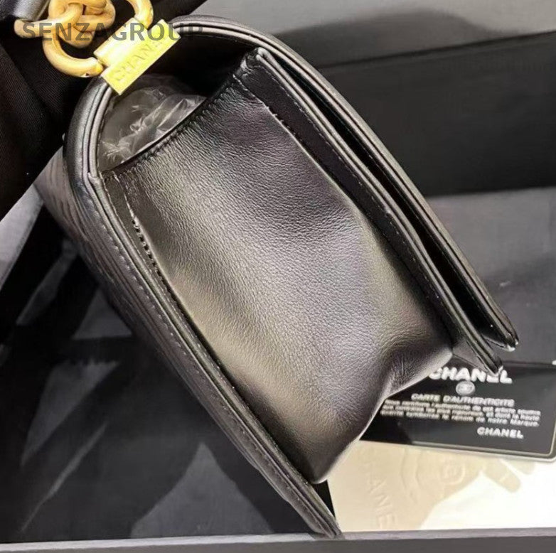 Chanel Leboy MM Chain Calfskin Crossbody Shoulder Bag Diamond Black Gold Women