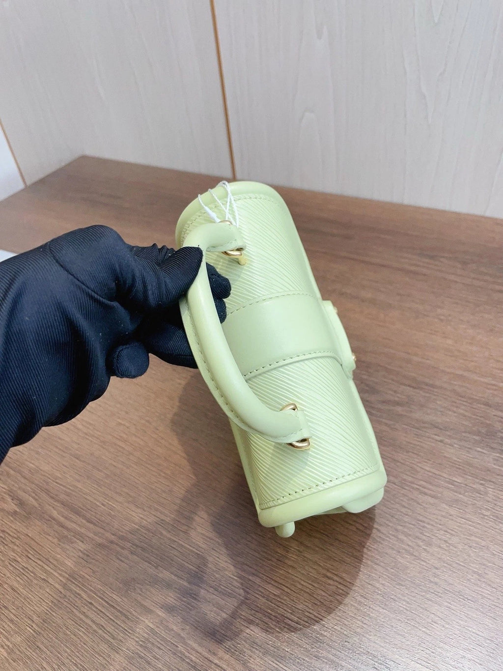 Louis Vuitton Hide And Seek Messenger Bag Daily Casual Avocado Green Epi