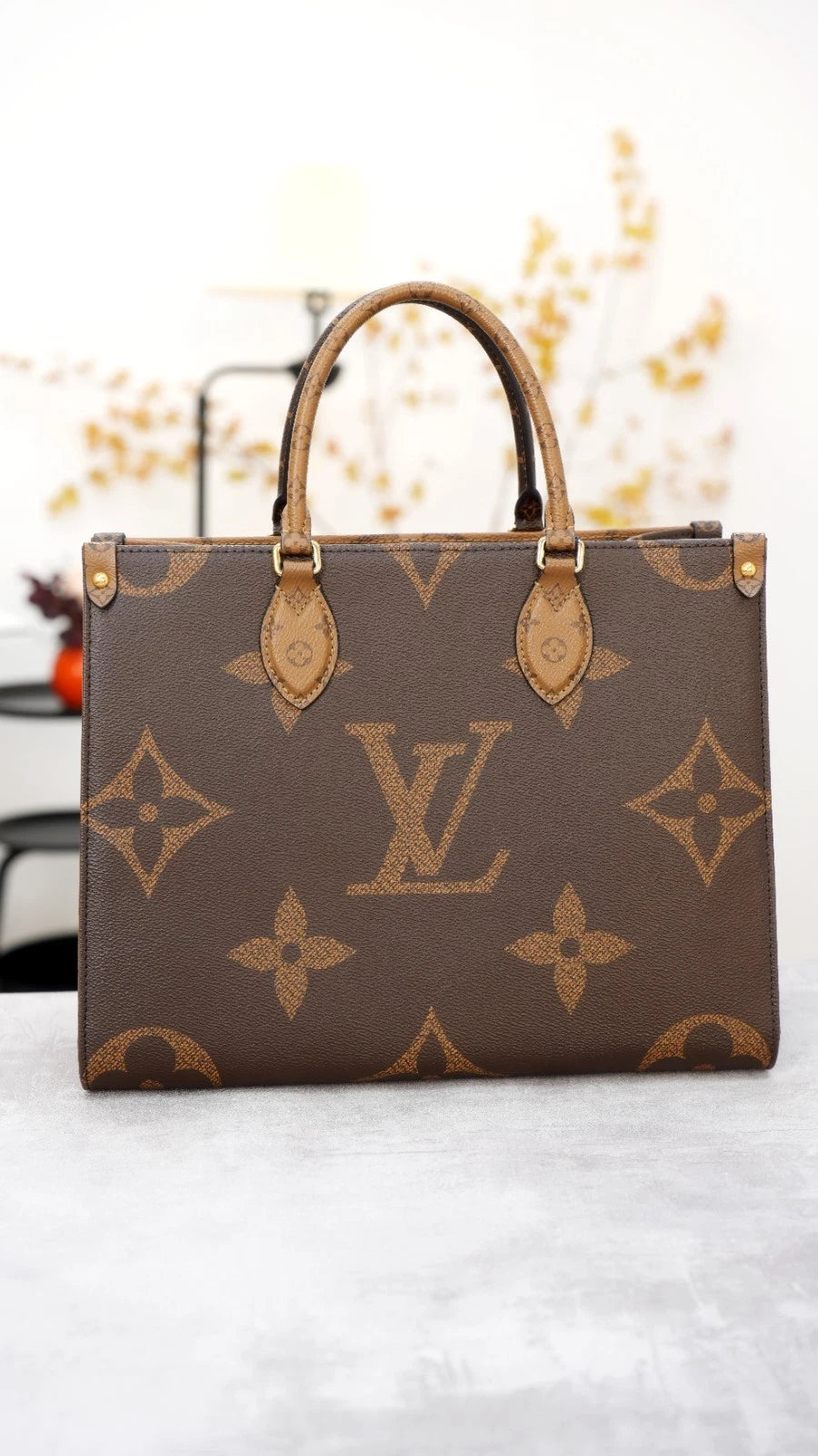 Louis Vuitton OnTheGo MM M45321 Monogram Brown Tote Bag Excellent