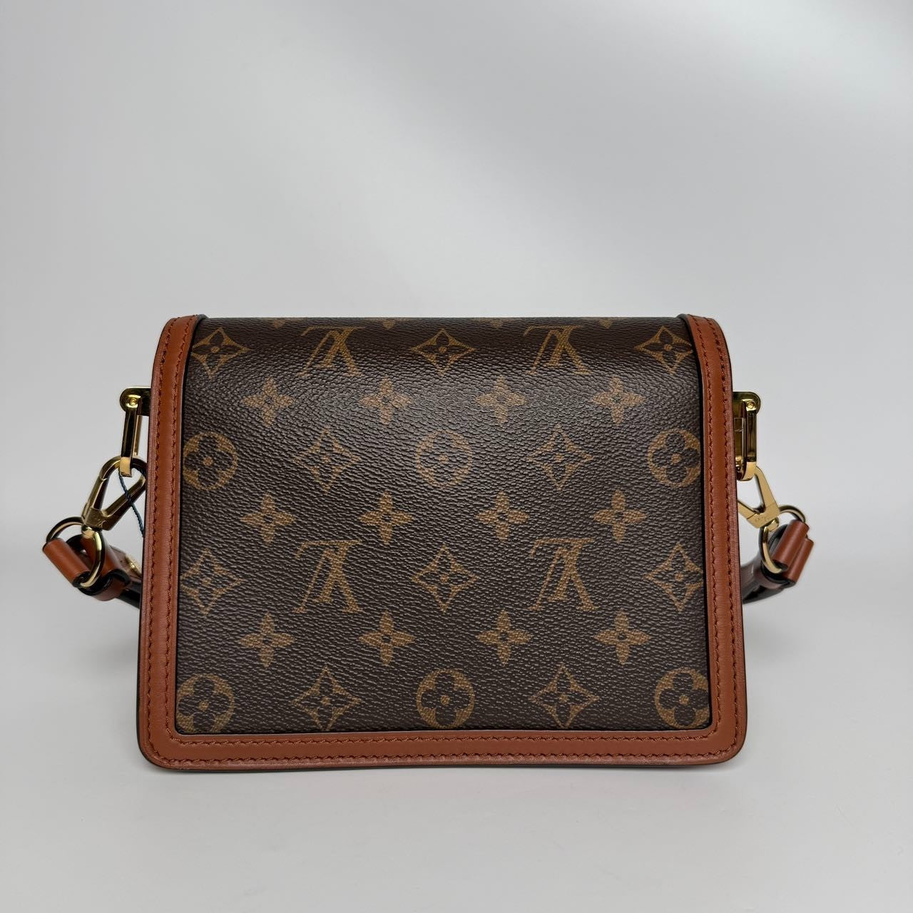 SJ0001 Louis Vuitton dauphine mini