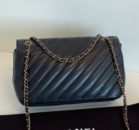 Chanel Classic Flap Mini Lambskin Chain Shoulder Bag Crossbody Black Gold Women
