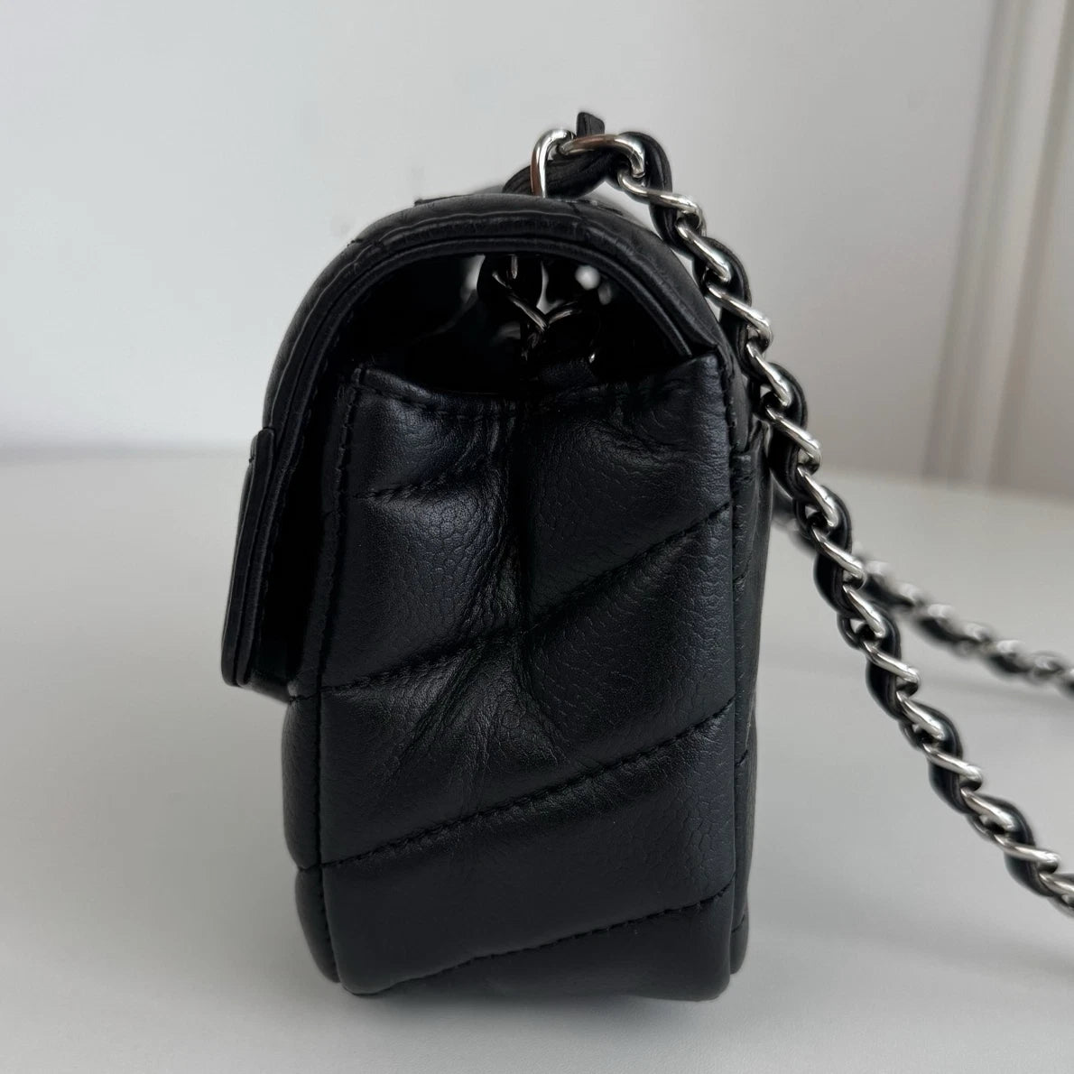 Chanel Chevron Calfskin Mini Chain Black Shoulder Bag Crossbody Silver Hardware