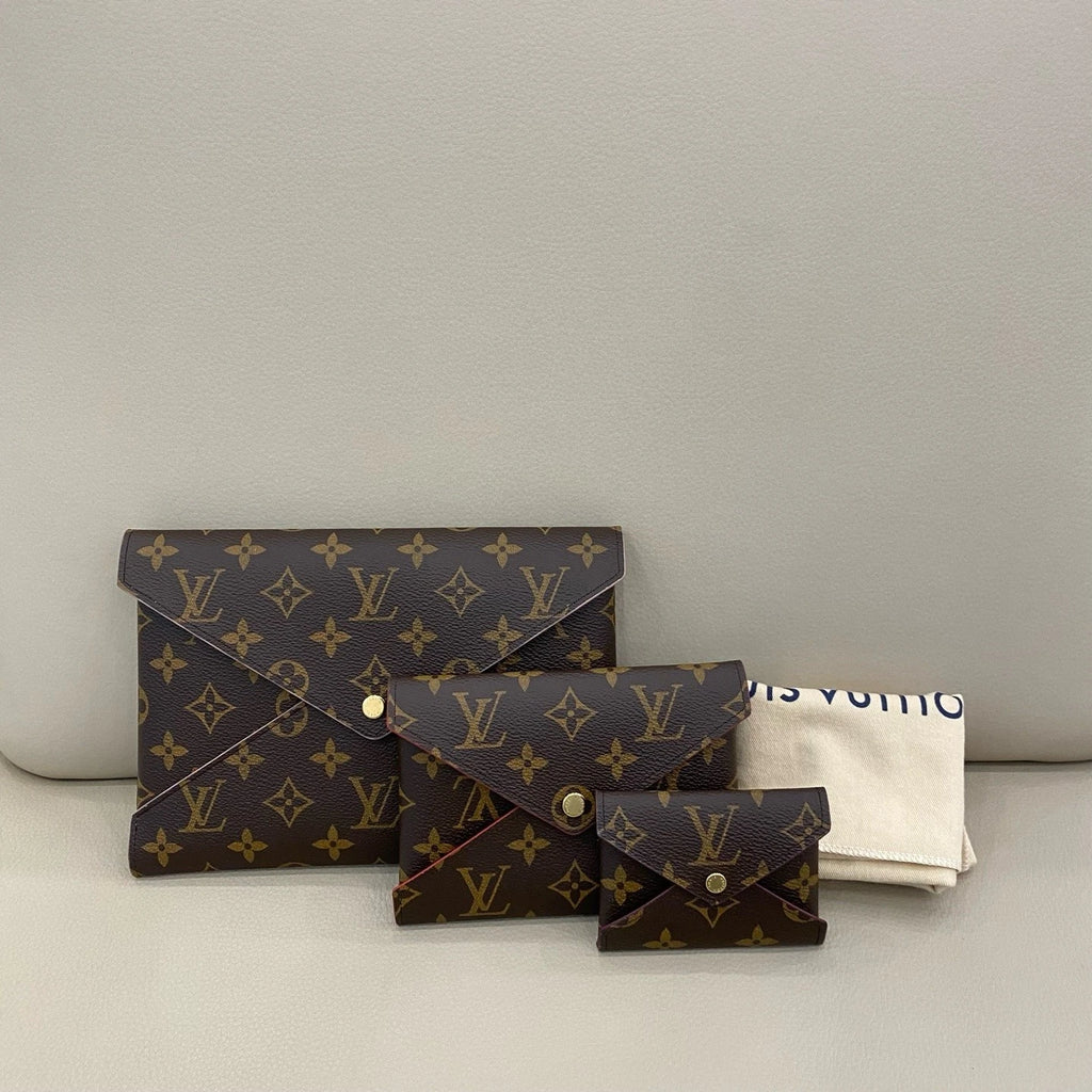 Louis Vuitton Classic Monogram 3-in-1 Envelope Clutch Bag For Women