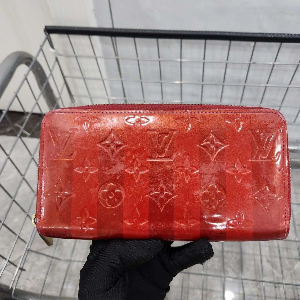 Louis Vuitton Red Patent Leather Long Wallet Clutch For Women