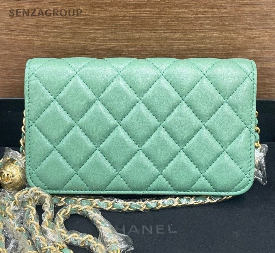 Chanel Lambskin Chain Shoulder Bag Crossbody Green Gold Women Classic Diamond