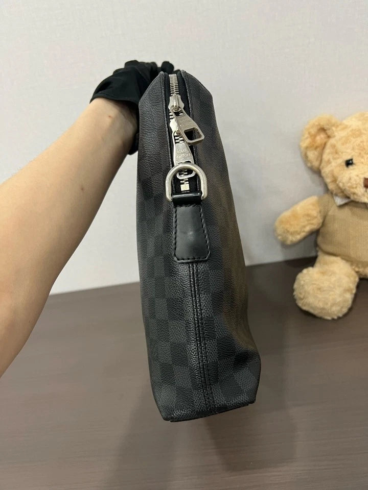 Louis Vuitton Black Damier Canvas Briefcase For Unisex