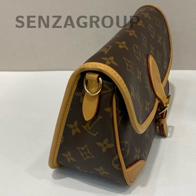 Louis Vuitton Monogram Fendi Baguette Bag Brown Gold Buckle Classic Fashion