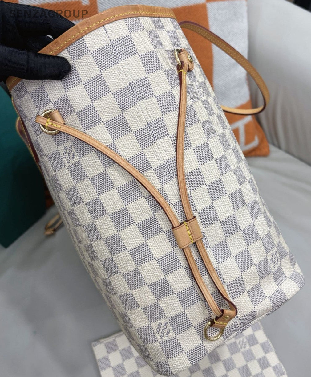 Louis Vuitton Neverfull MM Shoulder Bag White Gold Women Classic Designer