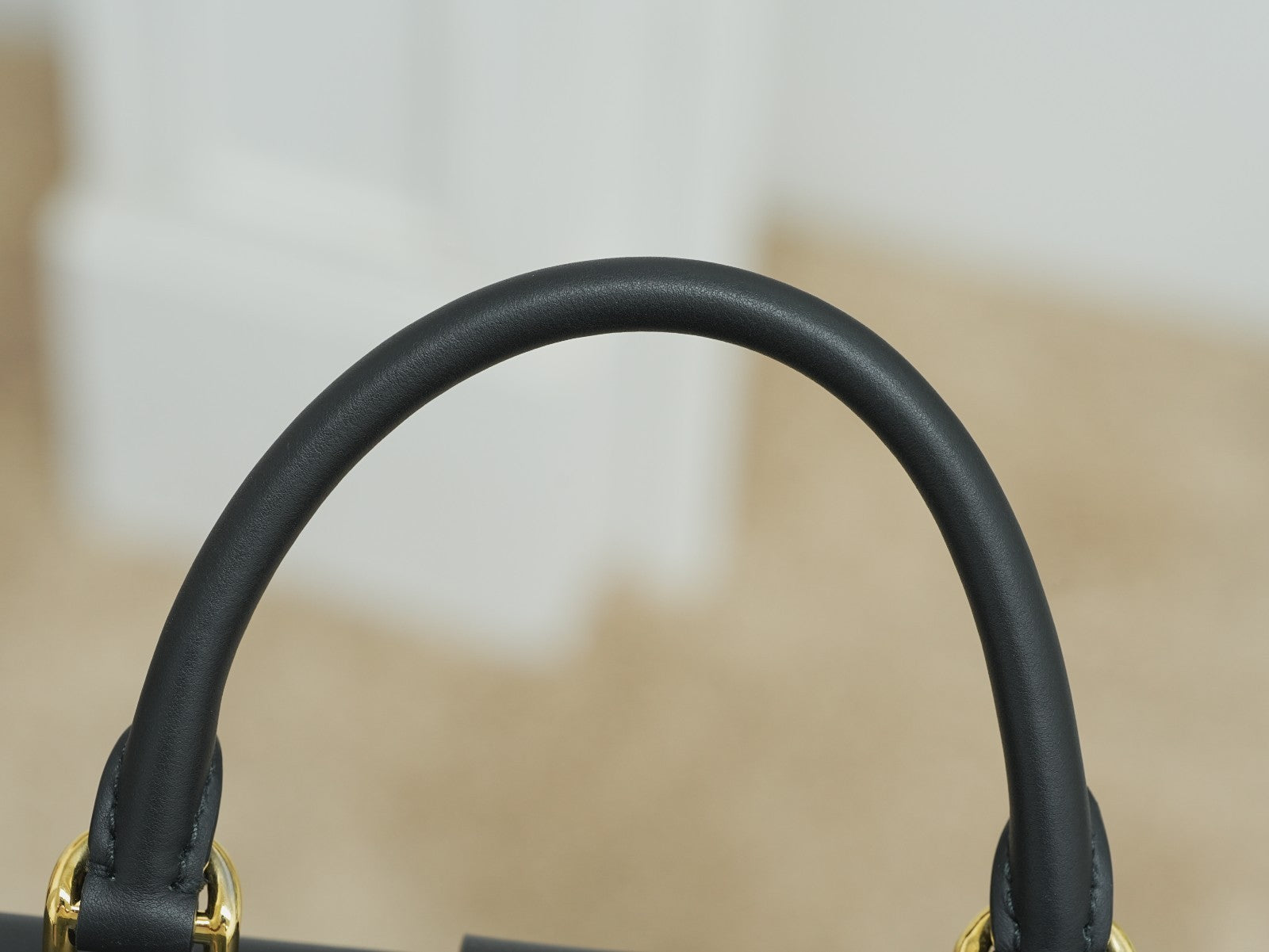 Louis Vuitton Monogram Locky BB Crossbody Handbag Chip Version Almost Brand NEW