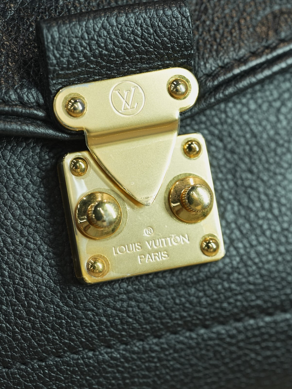 Louis Vuitton Saint-Germain MM Black Empreinte Monogram Shoulder bag Crossbody