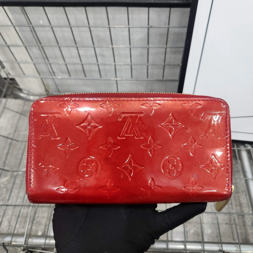 Louis Vuitton Red Patent Leather Long Wallet Clutch For Women