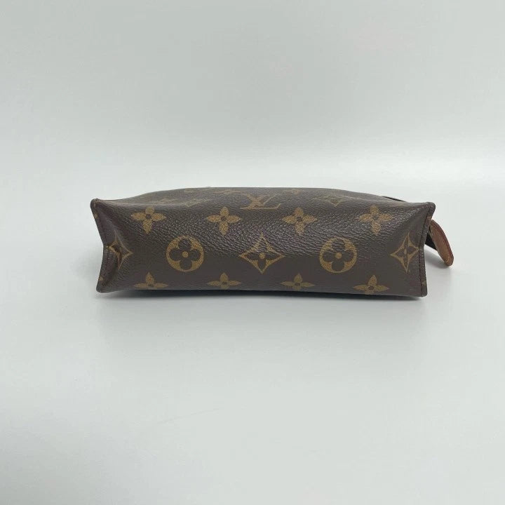 Louis Vuitton Monogram Canvas Clutch Bag For Women