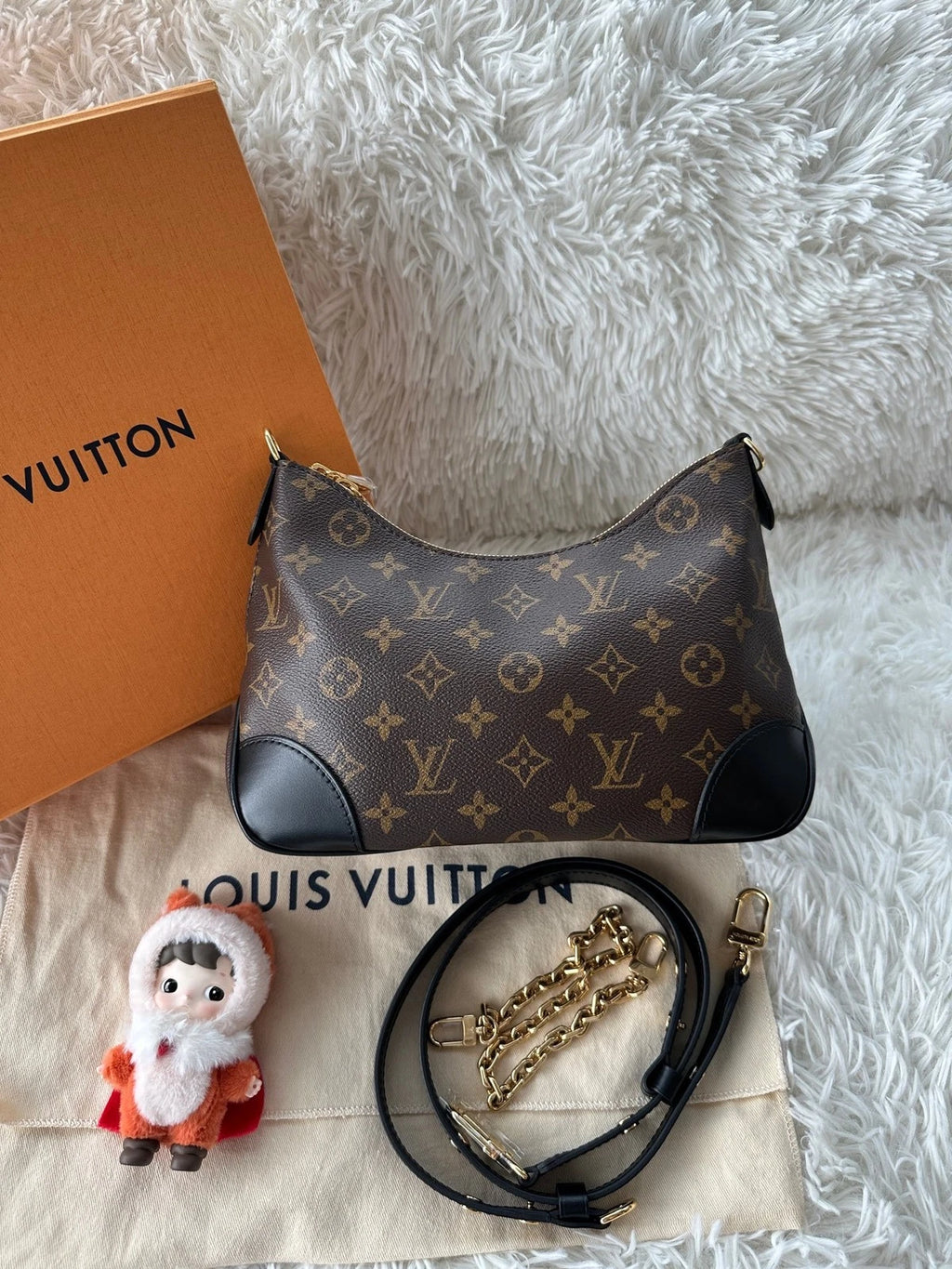 Louis Vuitton Black Shoulder Crossbody Handbag For Women