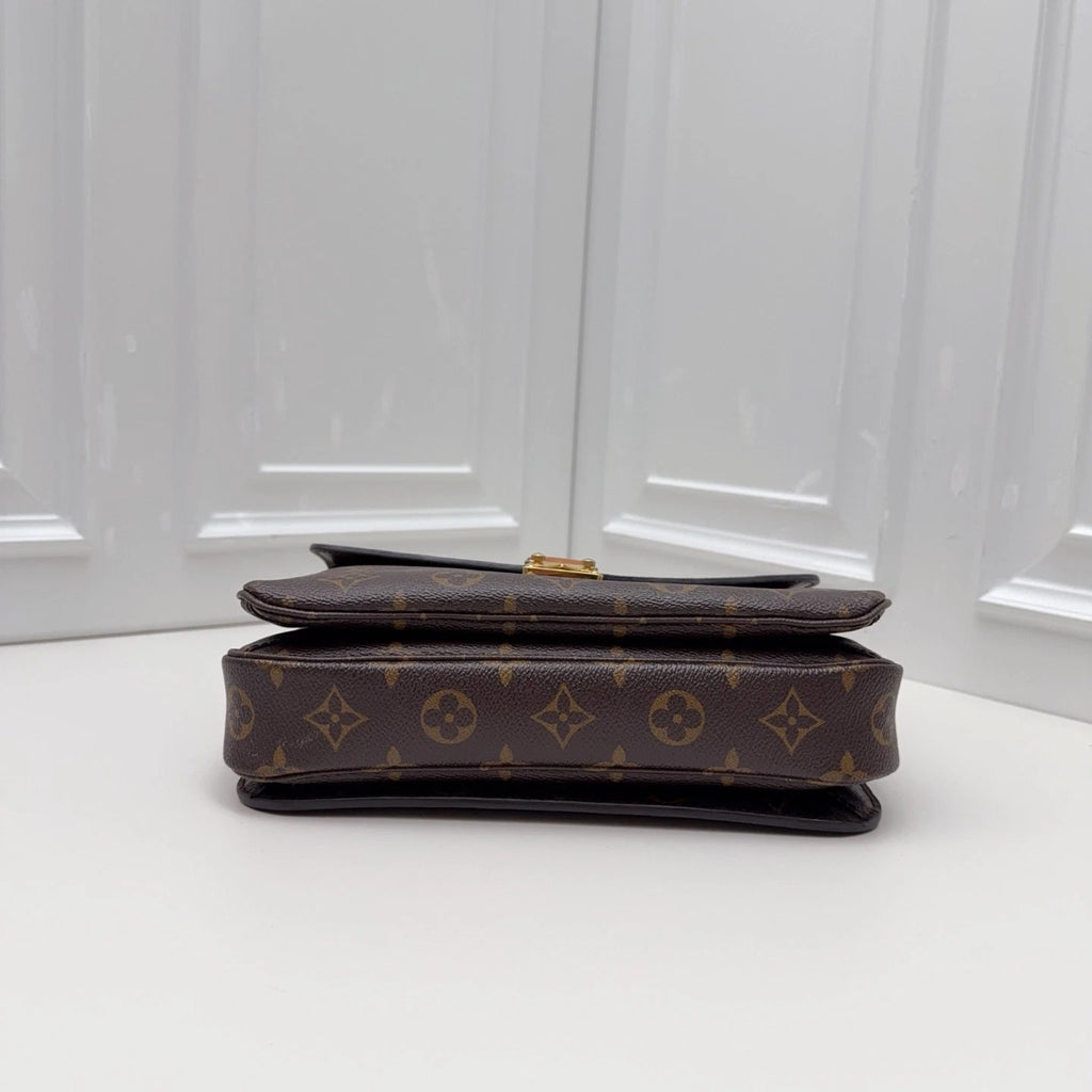 Louis Vuitton Metis Pochette Monogram Shoulder Crossbody Brown Gold Women
