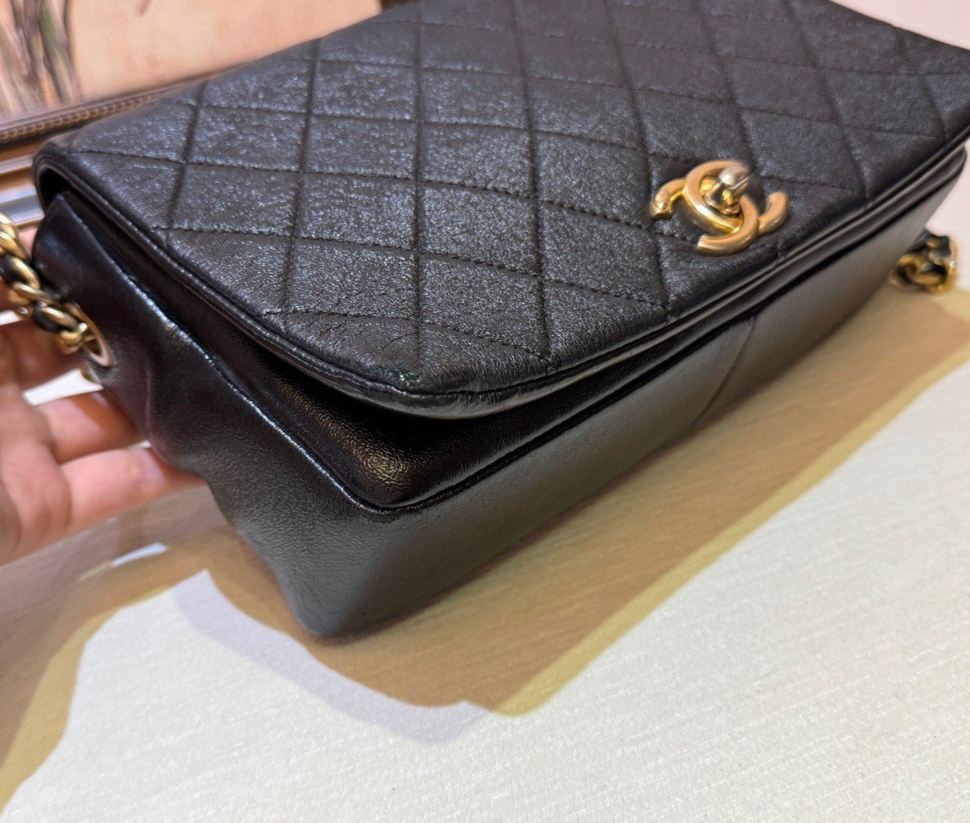 Chanel Diamond Chain Black Gold Shoulder Bag Crossbody Used Women Classic