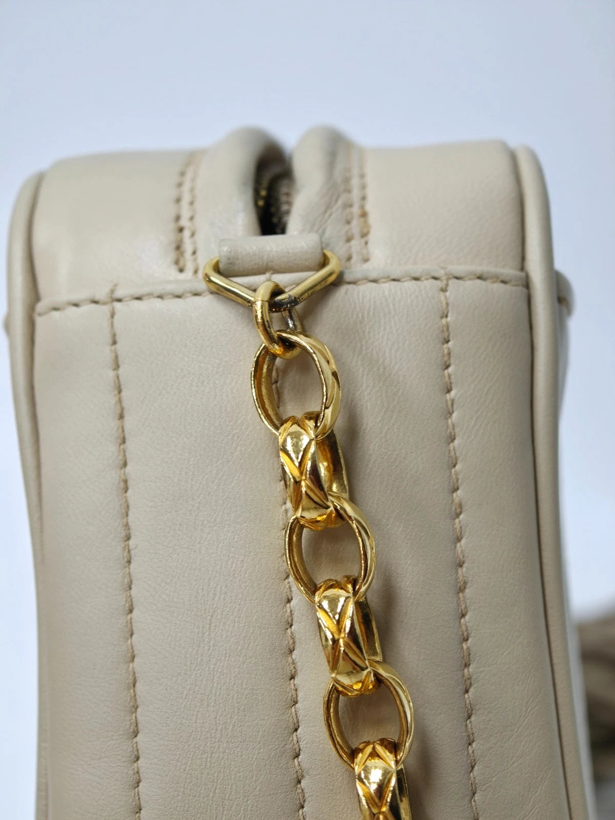 Chanel Vintage Tassel Camera Bag Chain Shoulder Bag Crossbody Ivory Gold Women