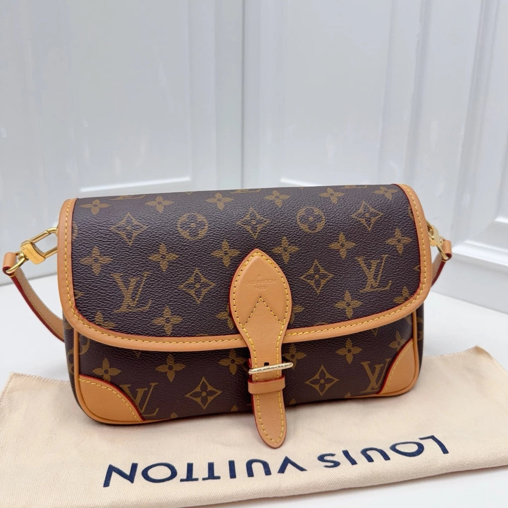 Louis Vuitton Diane Monogram Brown Gold Shoulder Bag Crossbody Excellent
