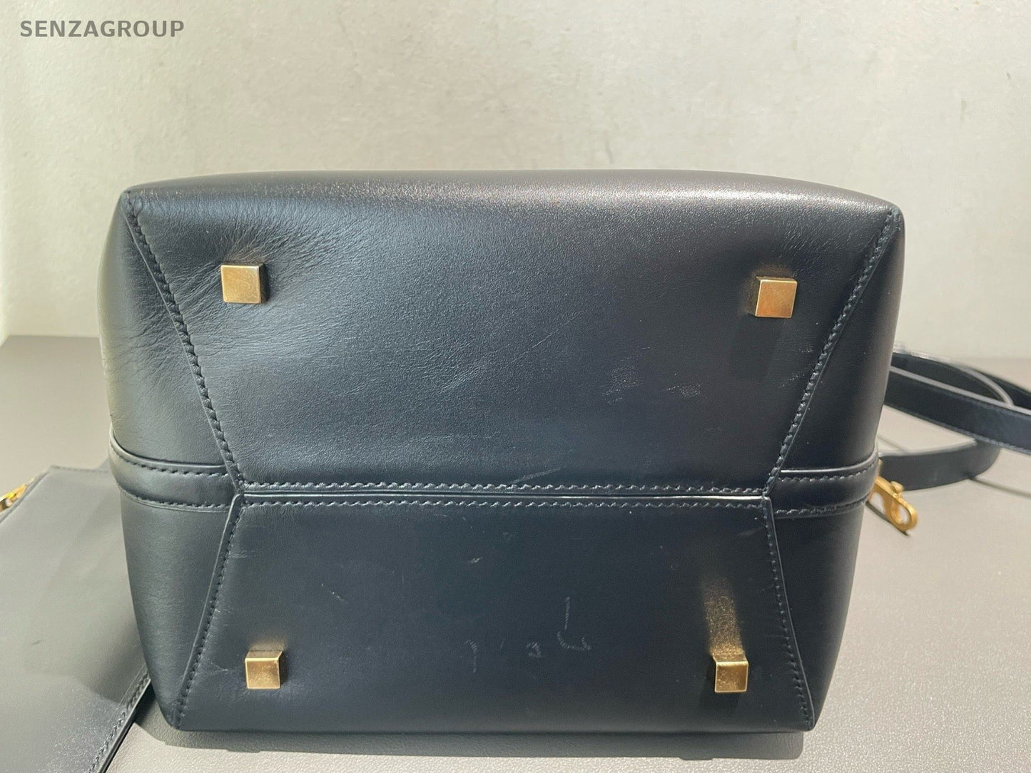 Saint Laurent LE37 GM Bucket Handbag Crossbody Black Gold Women Classic Designer