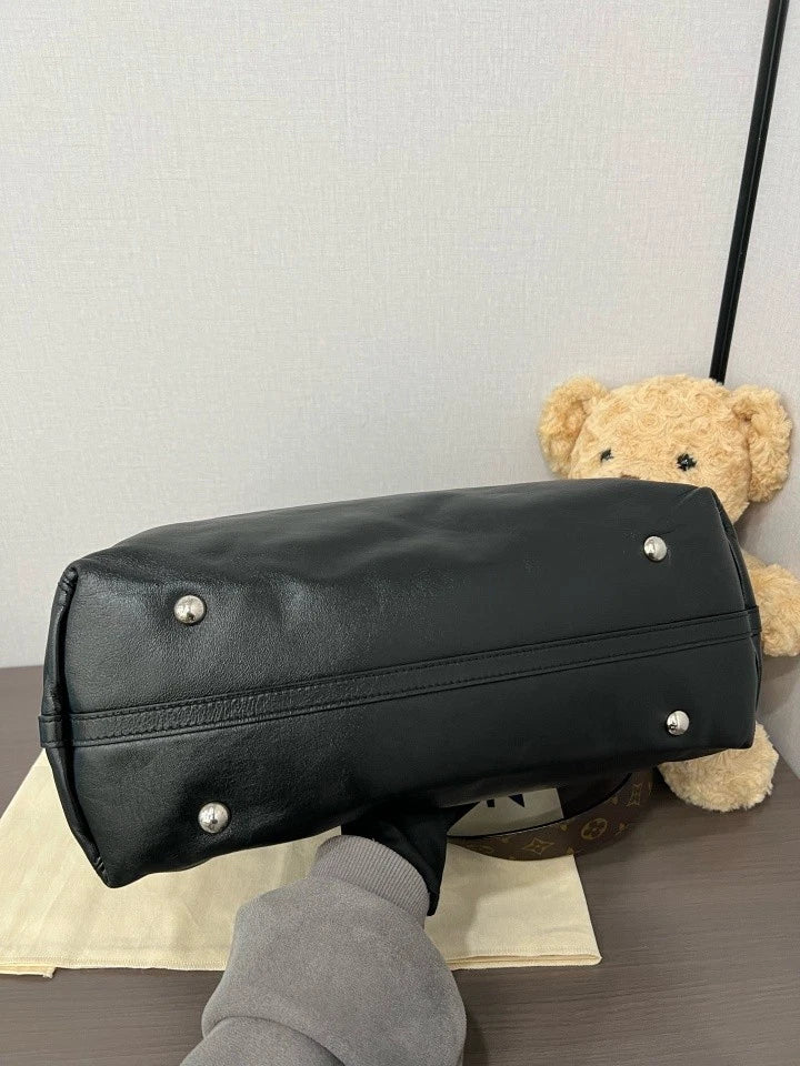 Louis Vuitton Black Carryall Tote Shoulder Bag For Women