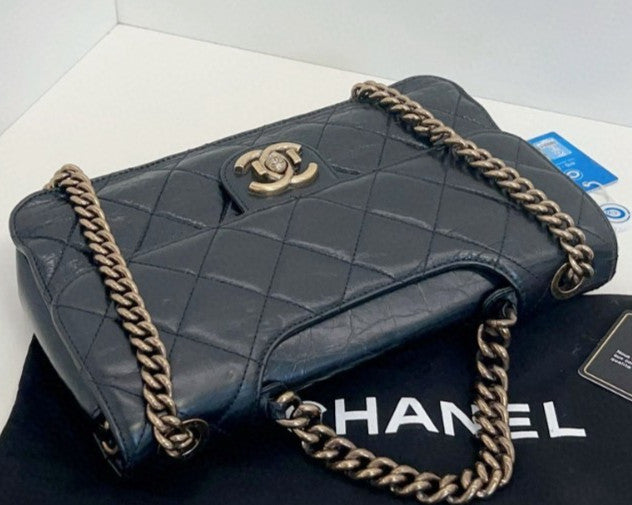 Chanel Classic Flap PM Chain Shoulder Bag Black Gold Women Fashion