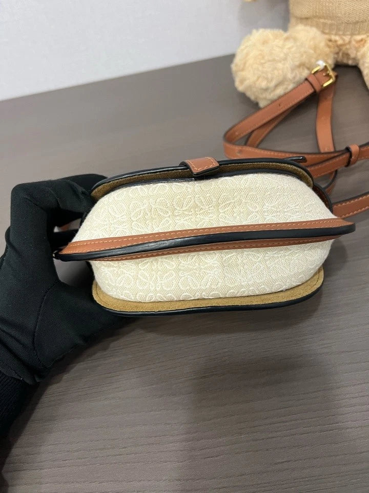 Loewe Gate Saddle Crossbody Excellent