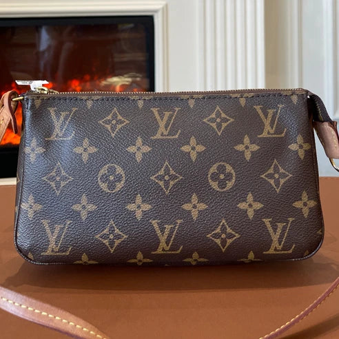 Louis Vuitton Pochette Accessiores Monogram Brown Canvas Shoulder Crossbody