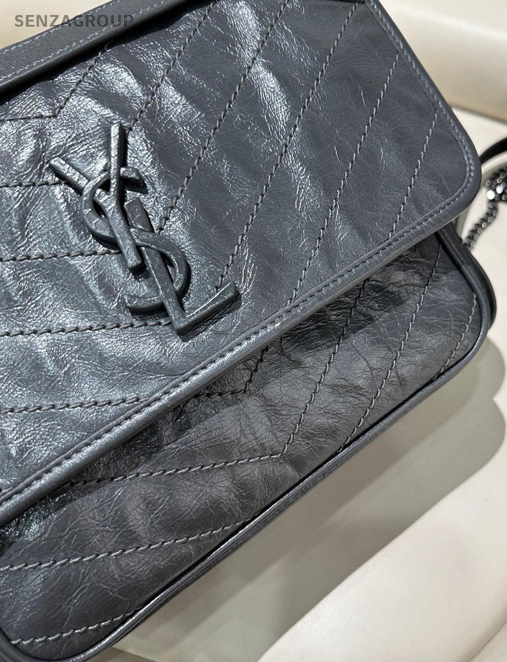 YSL Saint Lauren niki MM Shoulder Crossbody Bag Black Women Almost Brand New