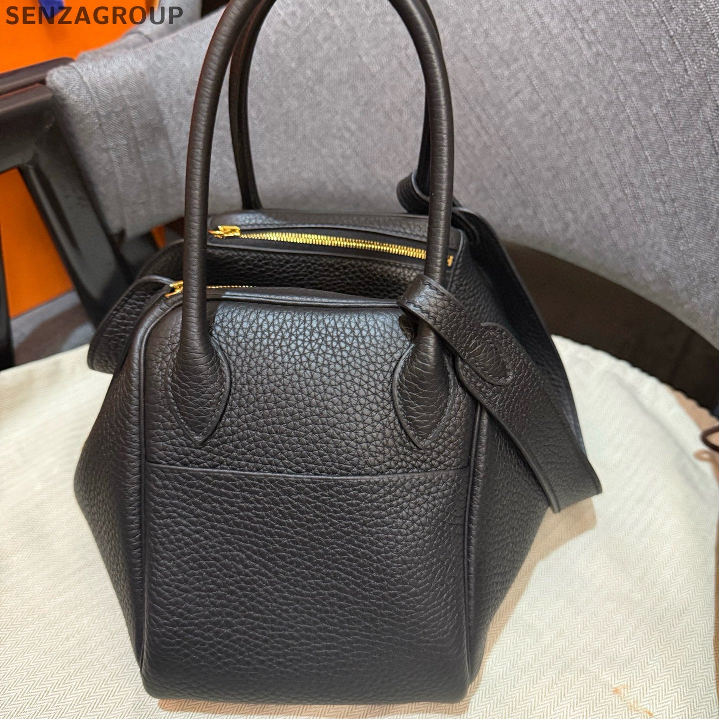 Hermes Lindy 26 Bag Black Gold Togo Leather Handbag Shoulder Bag Women