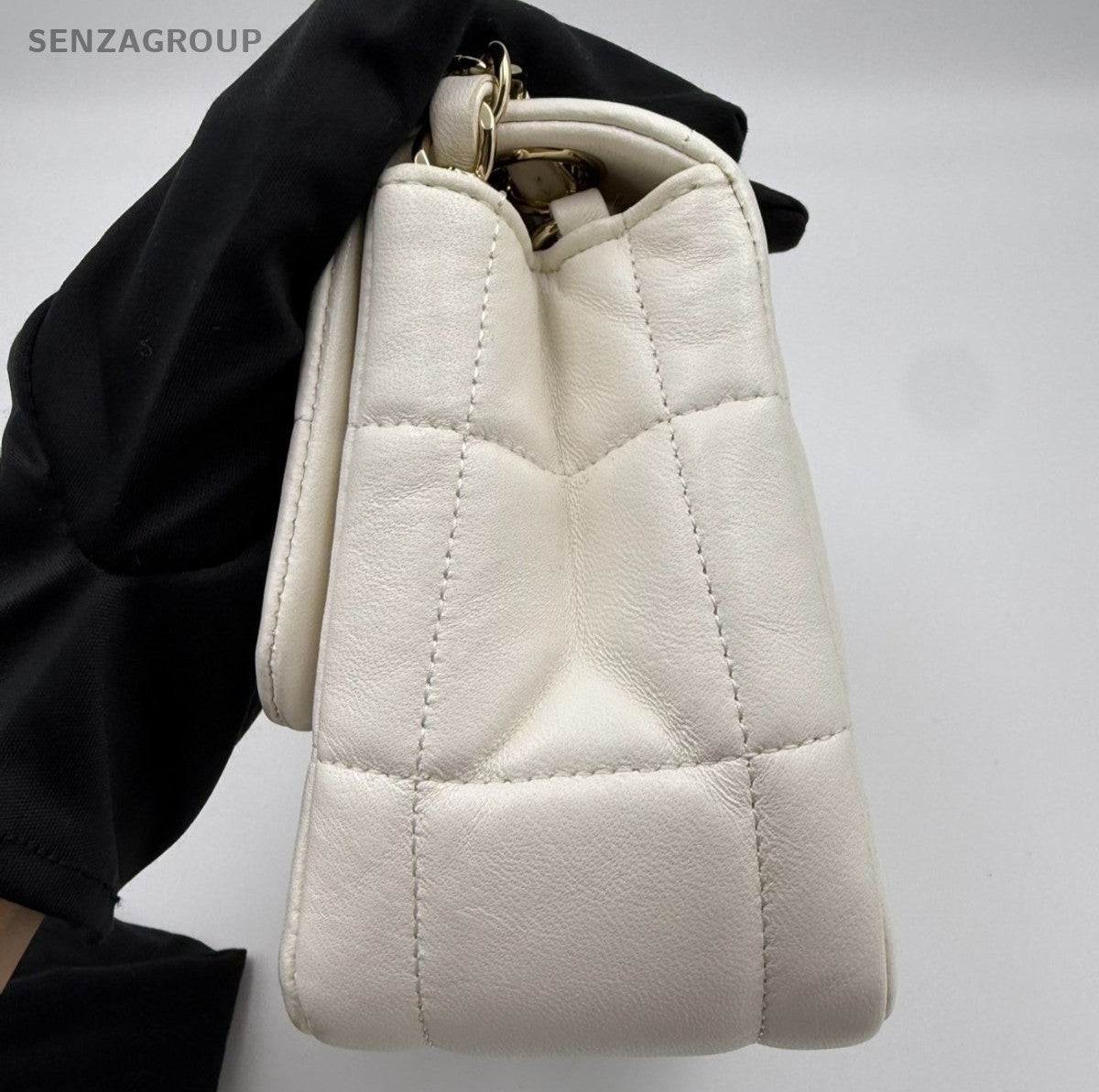 Chanel Lambskin Mini Chain Shoulder Bag Crossbody White Gold Women Classic