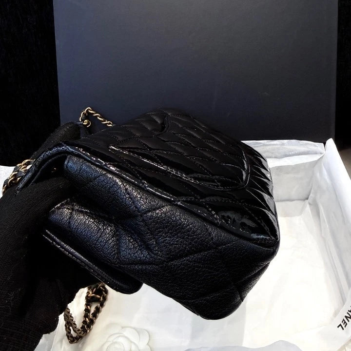 Chanel Classic Flap Mini Patent Goatskin Chain Shoulder Crossbody Bag Women D