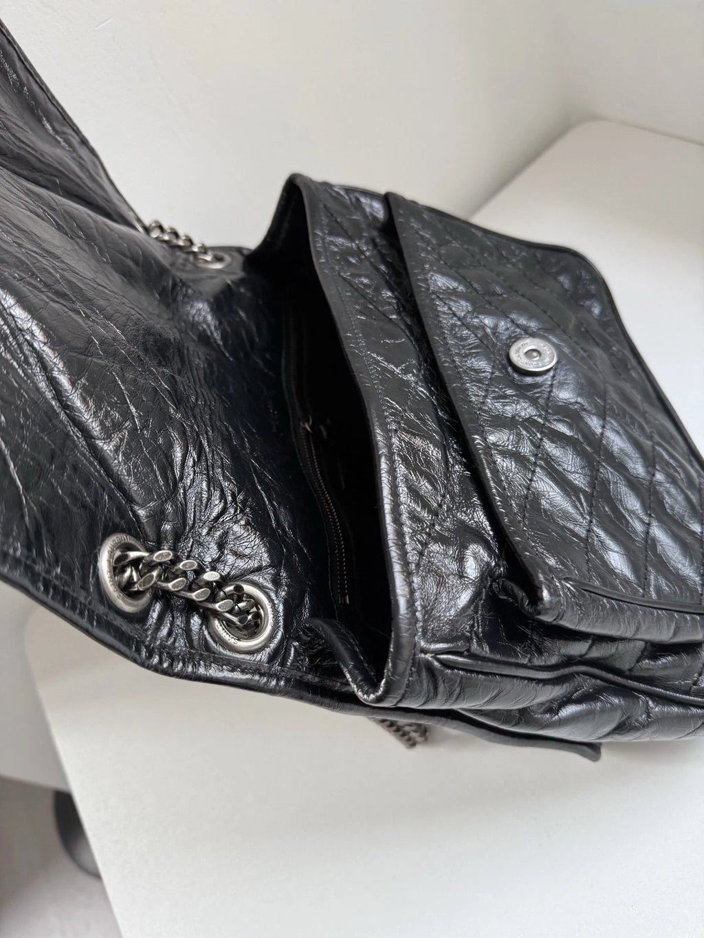 Saint Laurant Niki MM Black Chain Shoulder Bag Crossbody Silver Hardware